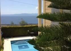  Villa with pool & sea view